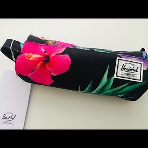 Hershel Supply Co- Statement Case